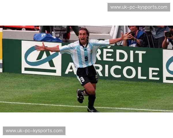 蓝白风暴袭港：当潘帕斯雄鹰遇上东方之珠，一场关于足球、情怀与城市的深度对话